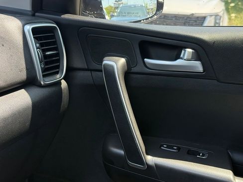 Certified 2021 Kia Sportage LX w/ LX AWD Popular Package image 29