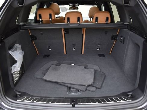 Used 2024 BMW X3 M40i w/ Parking Assistance Package image 32