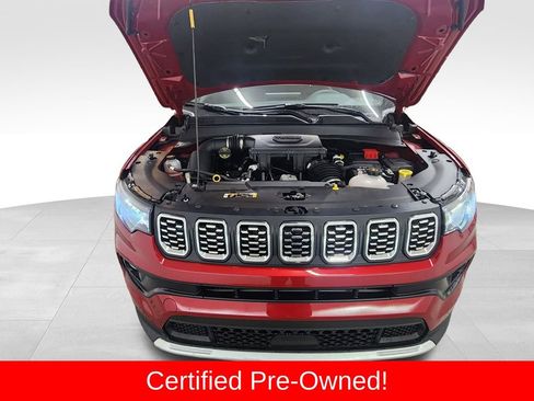 Certified 2025 Jeep Compass Limited image 37