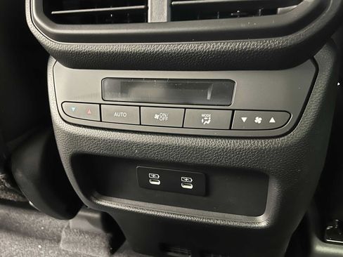 Used 2026 Honda Pilot Touring image 22