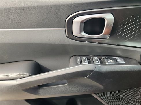 New 2026 Kia Sorento S image 16