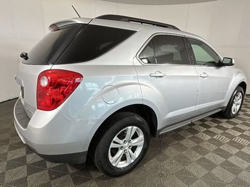 Used 2015 Chevrolet Equinox LT w/ Power Convenience Package FWD image 2