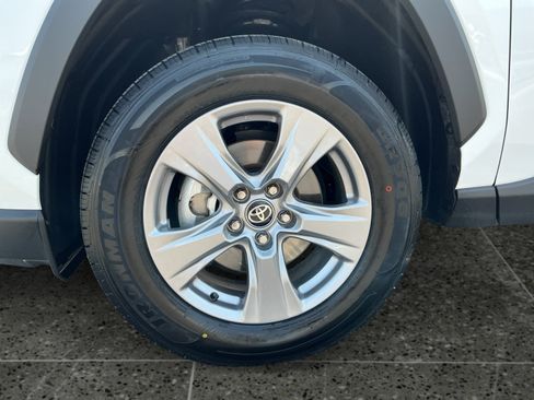 Certified 2025 Toyota RAV4 XLE AWD/4WD image 14