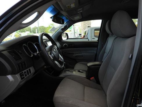 Used 2012 Toyota Tacoma PreRunner w/ SR5 Pkg image 44