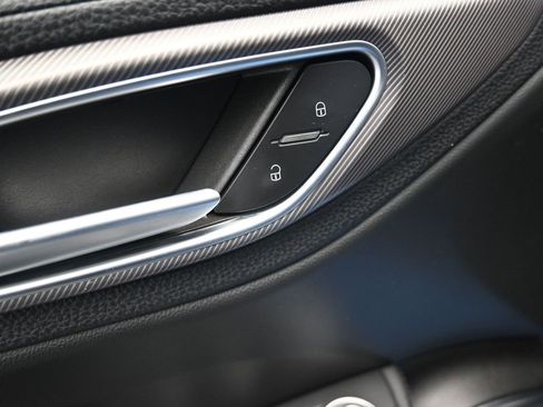 Used 2021 Alfa Romeo Giulia Ti Sport image 19