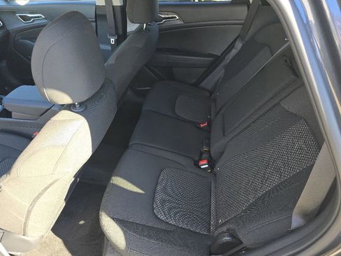 Certified 2025 Kia Sportage LX image 19