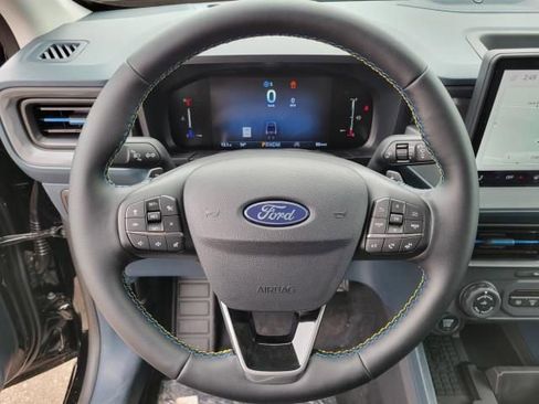 New 2025 Ford Maverick Lobo image 19