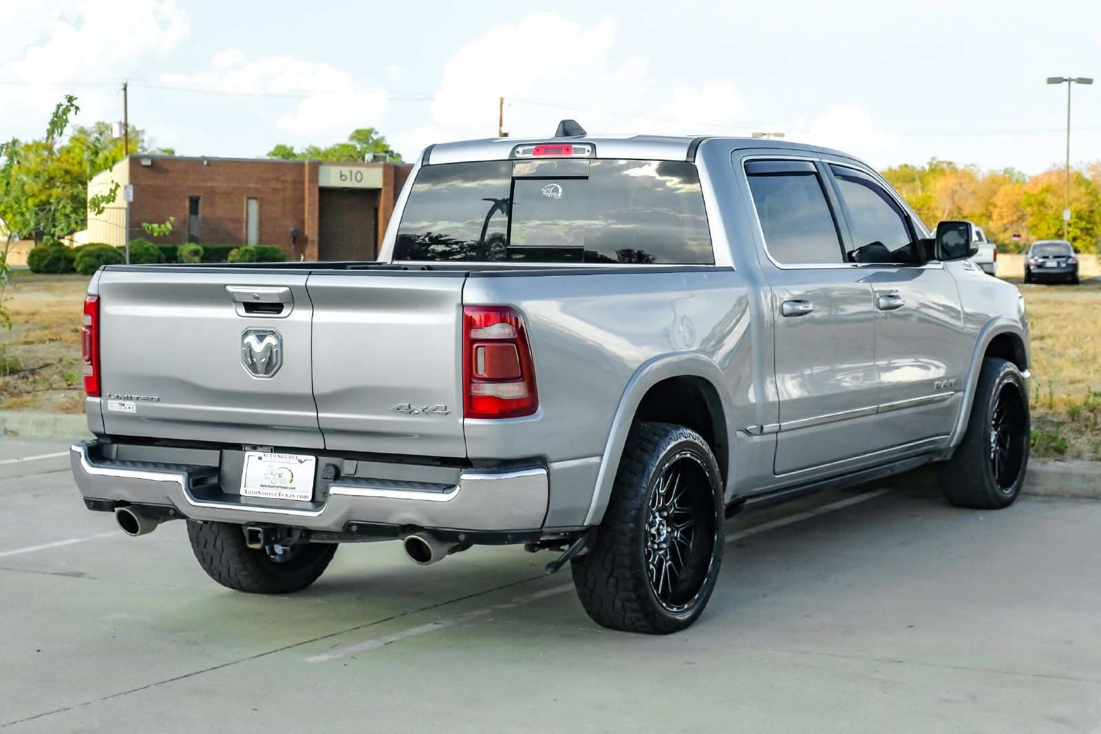 Used 2020 RAM 1500 Limited AWD/4WD image 10