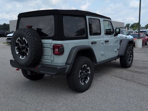 Used 2024 Jeep Wrangler Unlimited Rubicon w/ Technology Group AWD/4WD image 3