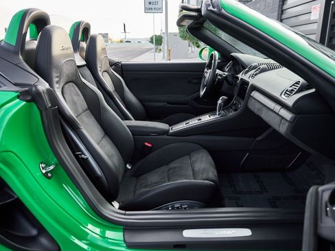 Used 2023 Porsche 718 Boxster Spyder image 32