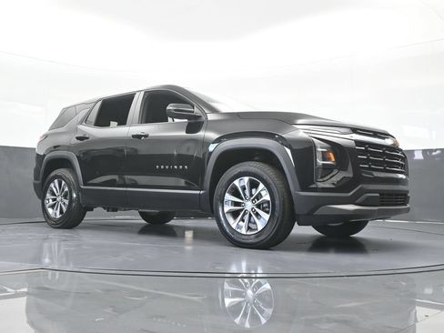 Used 2026 Chevrolet Equinox LT FWD image 57