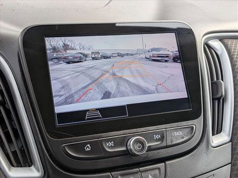 Used 2023 Chevrolet Malibu LT image 13