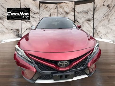 Used 2018 Toyota Camry XSE w/ Driver Assist Package image 2