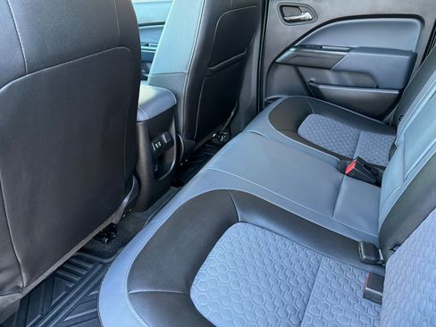 Used 2017 Chevrolet Colorado Z71 image 12