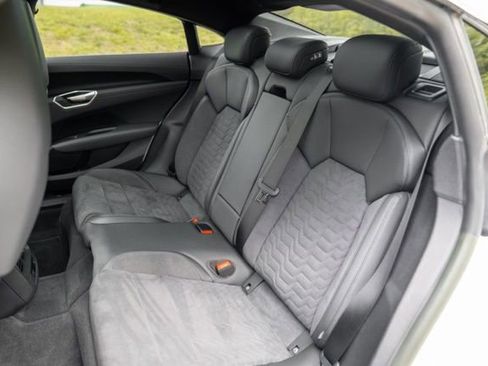 Used 2022 Audi e-tron GT Premium Plus AWD/4WD image 45