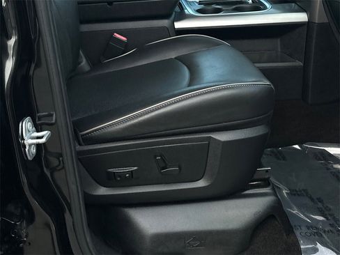 Used 2016 RAM 1500 Limited image 11