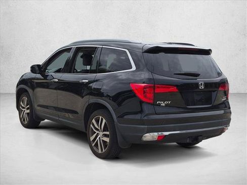 Used 2017 Honda Pilot Elite image 7