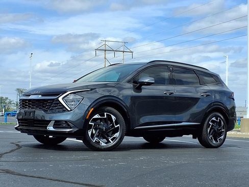 Used 2025 Kia Sportage SX FWD image 2