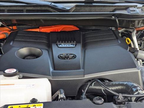 Certified 2025 Toyota Sequoia SR5 AWD/4WD image 22