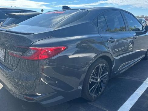 Used 2026 Toyota Camry XSE AWD/4WD image 5