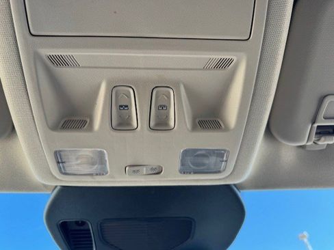 Used 2020 Ford Escape Titanium image 18