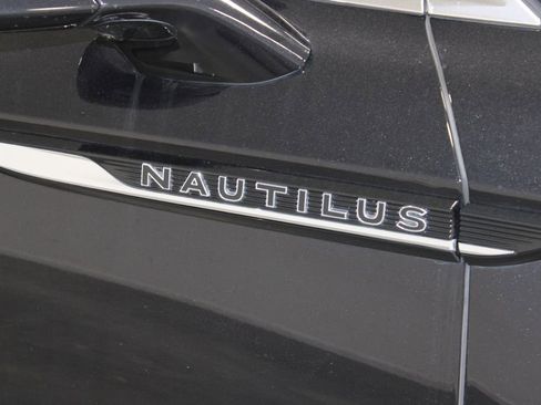 Used 2023 Lincoln Nautilus Black Label w/ Cargo Utility Package image 12