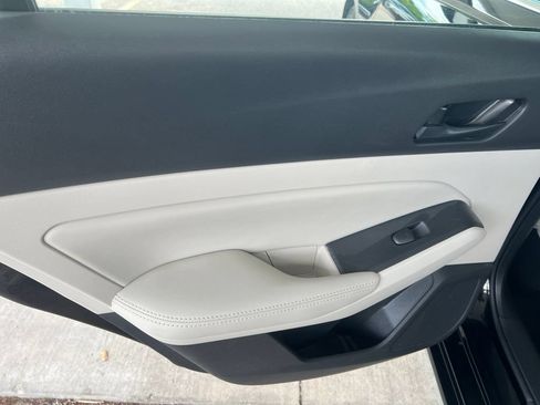 Certified 2024 Nissan Altima 2.5 SV w/ SV Premium Package FWD image 10