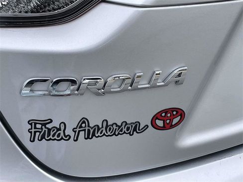 Used 2025 Toyota Corolla LE image 12