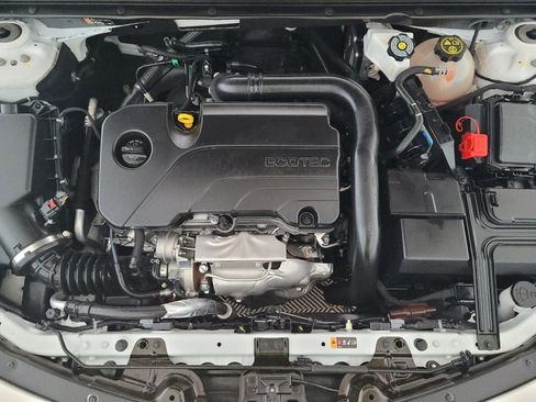 Used 2023 Chevrolet Malibu LT FWD image 30