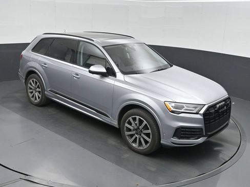 Used 2023 Audi Q7 2.0T Premium Plus w/ Premium Plus Package AWD/4WD image 29