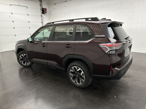 New 2026 Subaru Forester Premium AWD/4WD image 6