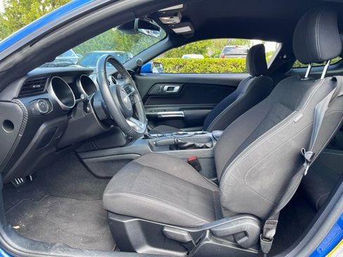 Used 2022 Ford Mustang Coupe image 6