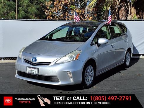 Used 2014 Toyota Prius V Three image 1