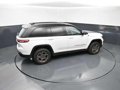 Used 2023 Jeep Grand Cherokee Trailhawk w/ Luxury Tech Group III AWD/4WD image 21