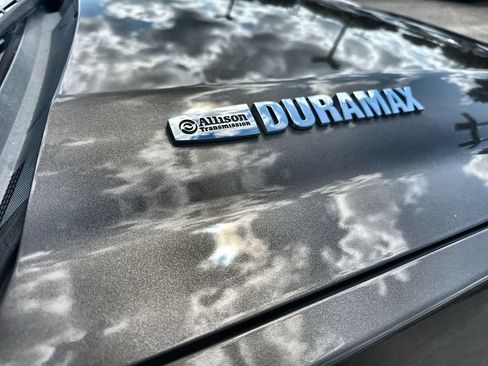 Used 2015 Chevrolet Silverado 2500 High Country w/ Duramax Plus Package AWD/4WD image 12