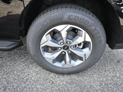 New 2027 Ford Expedition Max Active RWD image 13