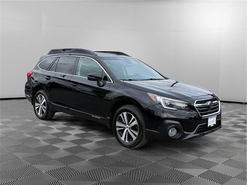 Used 2018 Subaru Outback 2.5i Limited image 7