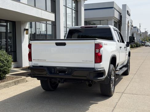 Used 2024 Chevrolet Silverado 2500 Custom w/ Custom Value Package AWD/4WD image 10