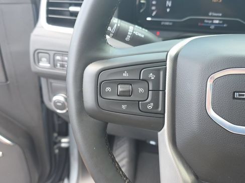 Used 2024 GMC Yukon Denali RWD image 16