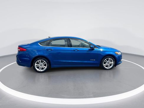 Used 2018 Ford Fusion S FWD image 9