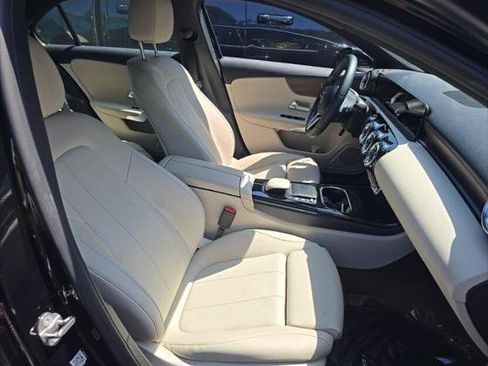 Used 2022 Mercedes-Benz A 220 image 18