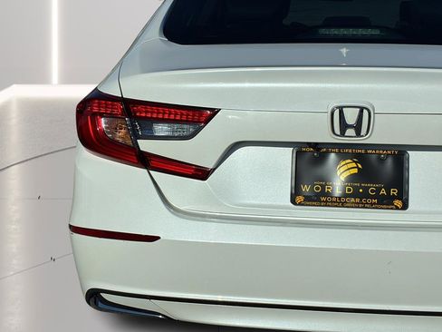 Used 2018 Honda Accord EX image 30