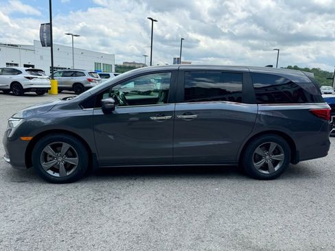 Used 2023 Honda Odyssey EX image 4