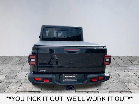 Used 2023 Jeep Gladiator Rubicon w/ LED Lighting Group AWD/4WD image 6