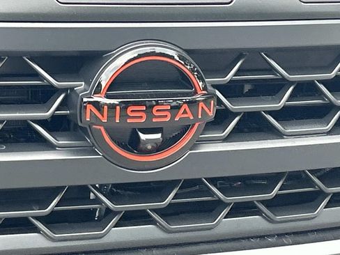 New 2027 Nissan Frontier PRO-4X w/ Pro Premium Package AWD/4WD image 11