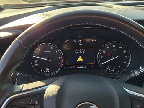 Used 2023 Buick Envision Essence image 32