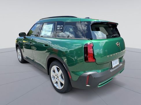 Used 2025 MINI Cooper Countryman SE image 3