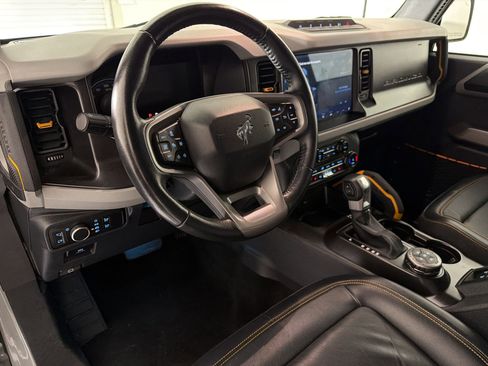 Used 2022 Ford Bronco Badlands AWD/4WD image 3