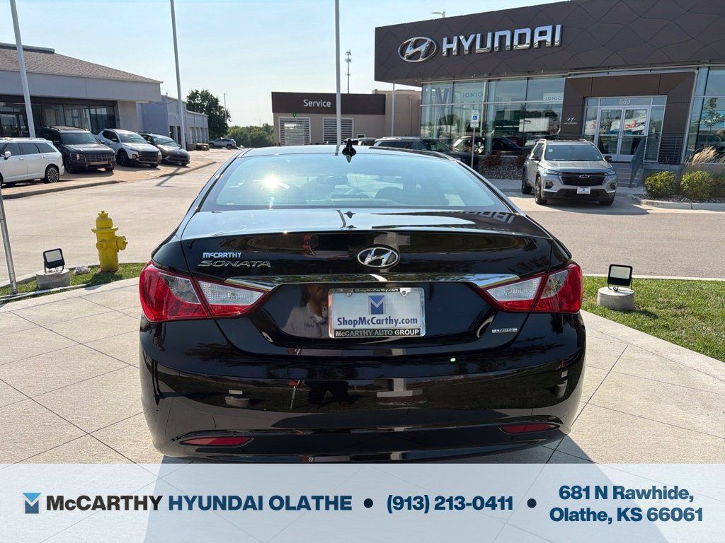 Used 2011 Hyundai Sonata Limited FWD image 16