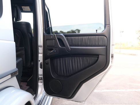 Used 2014 Mercedes-Benz G 63 AMG 4MATIC image 26